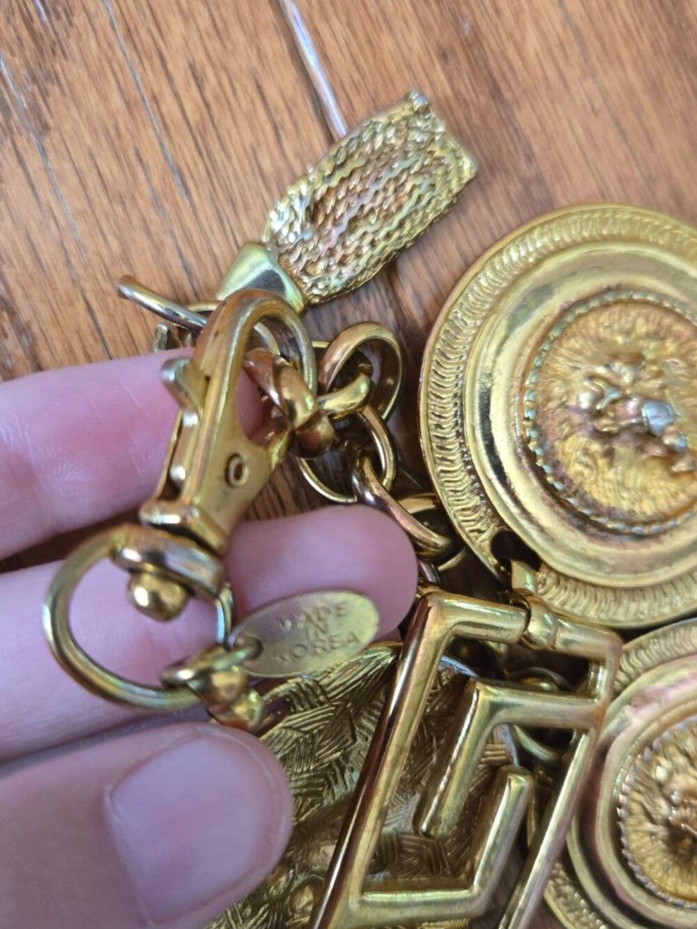 Express Vintage Gold Lion Head Medallion Chunky Chain Belt - Picture 9 of 12